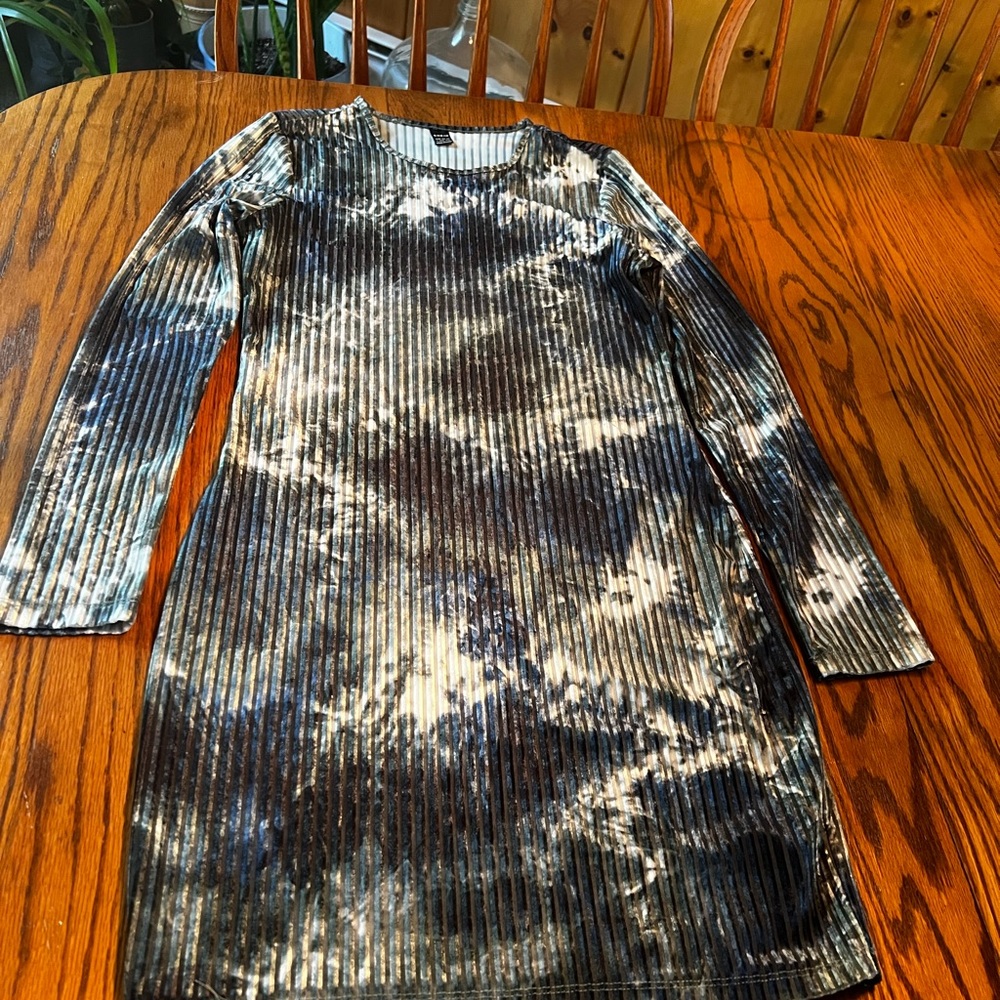 SHEIN Metallic Tie-Dye Long Sleeve Dress